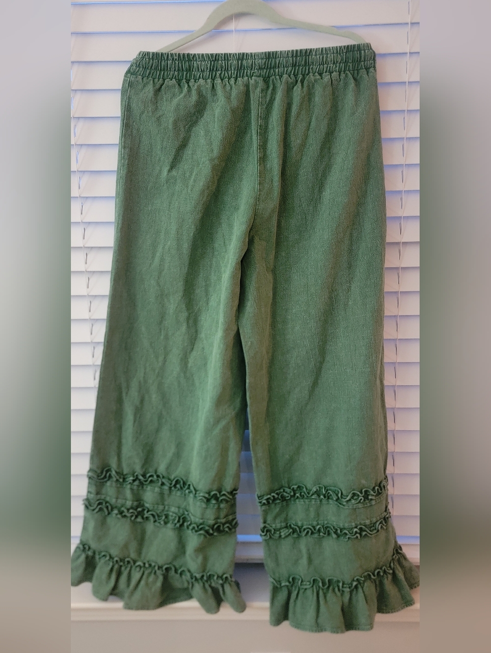 Chase The Horizon Ruffle Pants - Picture 4 of 7